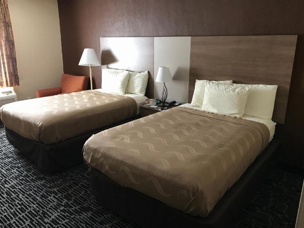 Quality Inn Near Pimlico Racetrack image 21